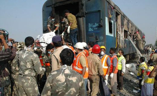 andhra_train_fire-dec 28-1